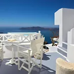 Hotel Whitedeck Santorini 2*