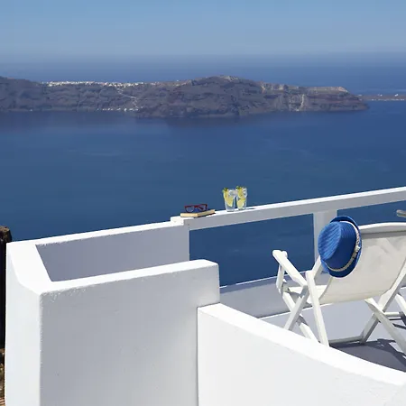 Hotel Whitedeck Santorini 2*