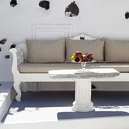 Whitedeck Santorini