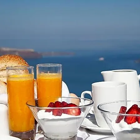 Whitedeck Santorini Hotel 2*