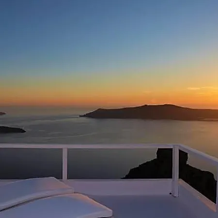 Hotel Whitedeck Santorini