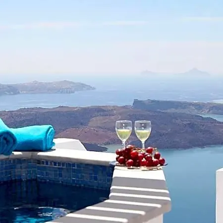 Whitedeck Santorini Hotel 2*