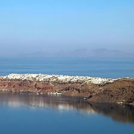 Hotel Whitedeck Santorini 2*