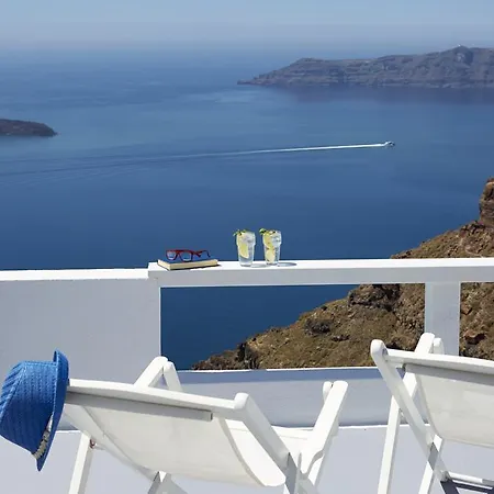 Hotel Whitedeck Santorini 3*