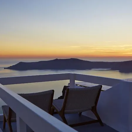 Hotel Whitedeck Santorini 3*