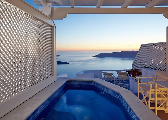 מלון Whitedeck Santorini 2*