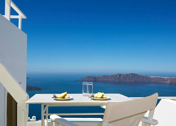 Whitedeck Santorini Hotel